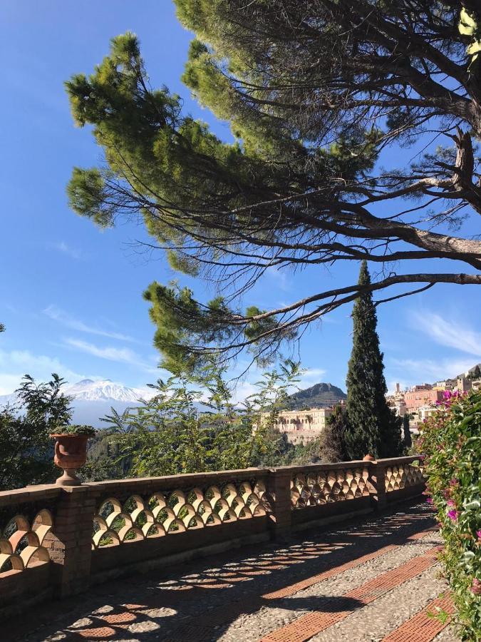 Casanica-Taormina Villa Exterior photo